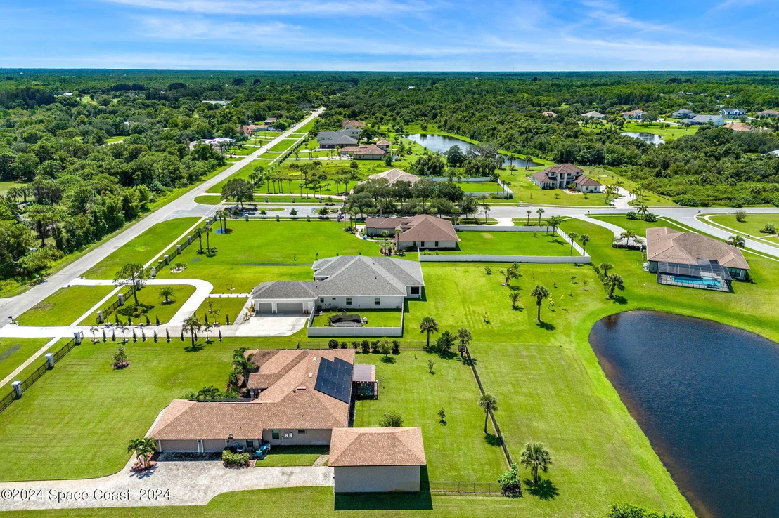 Photo of 1600 Corey Road