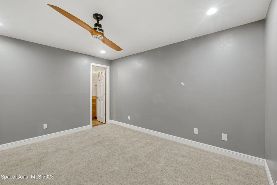 Photo of 1718 Bruman