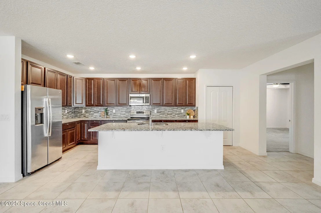 Photo of 920 Bear Lake Drive