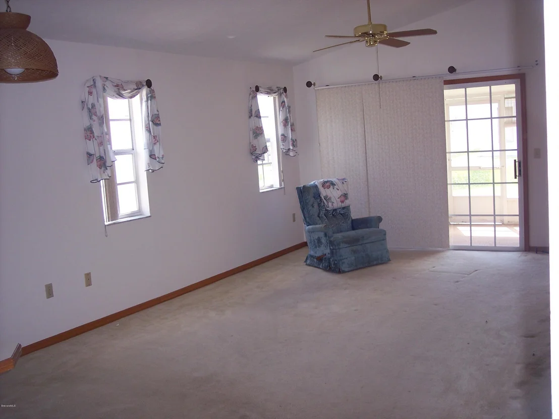 Photo of 880 Cross Lake Drive