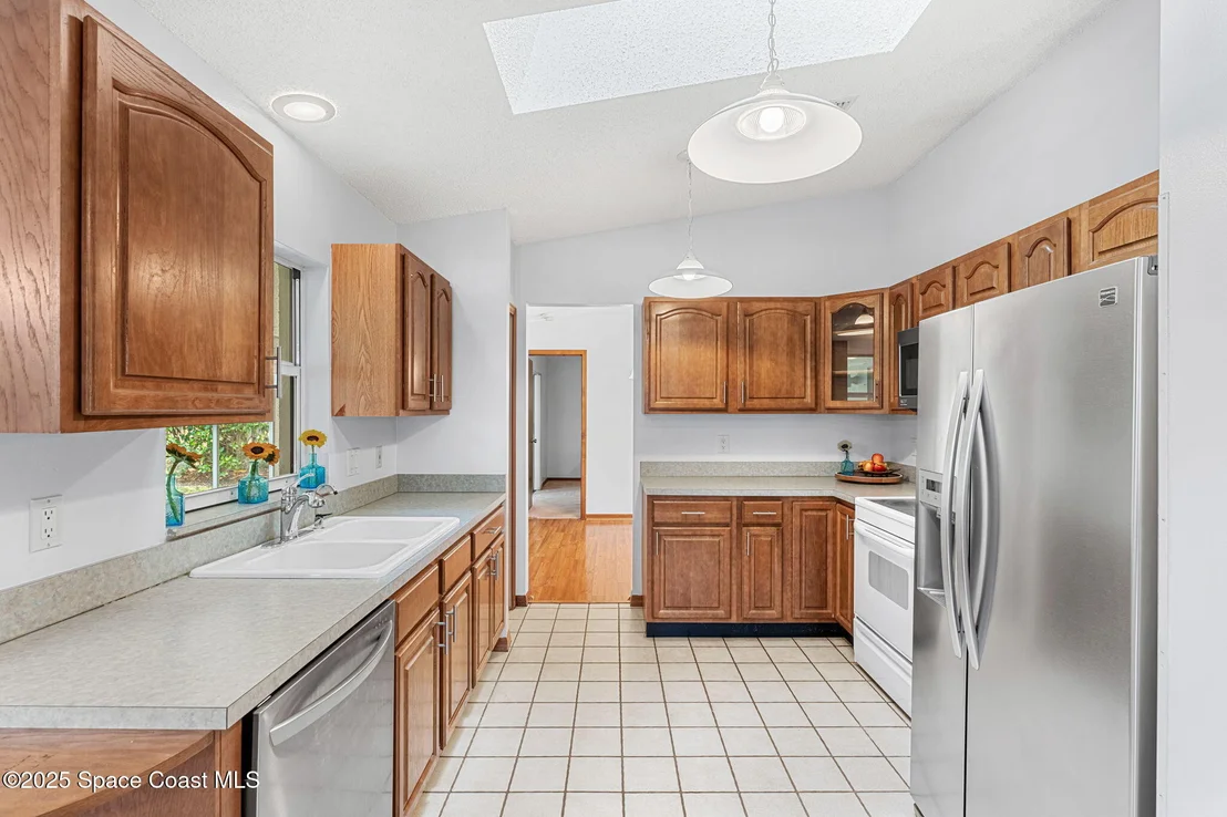 Photo of 396 Dolphin Street