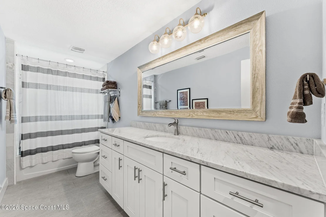 Photo of 417 Riverview Lane
