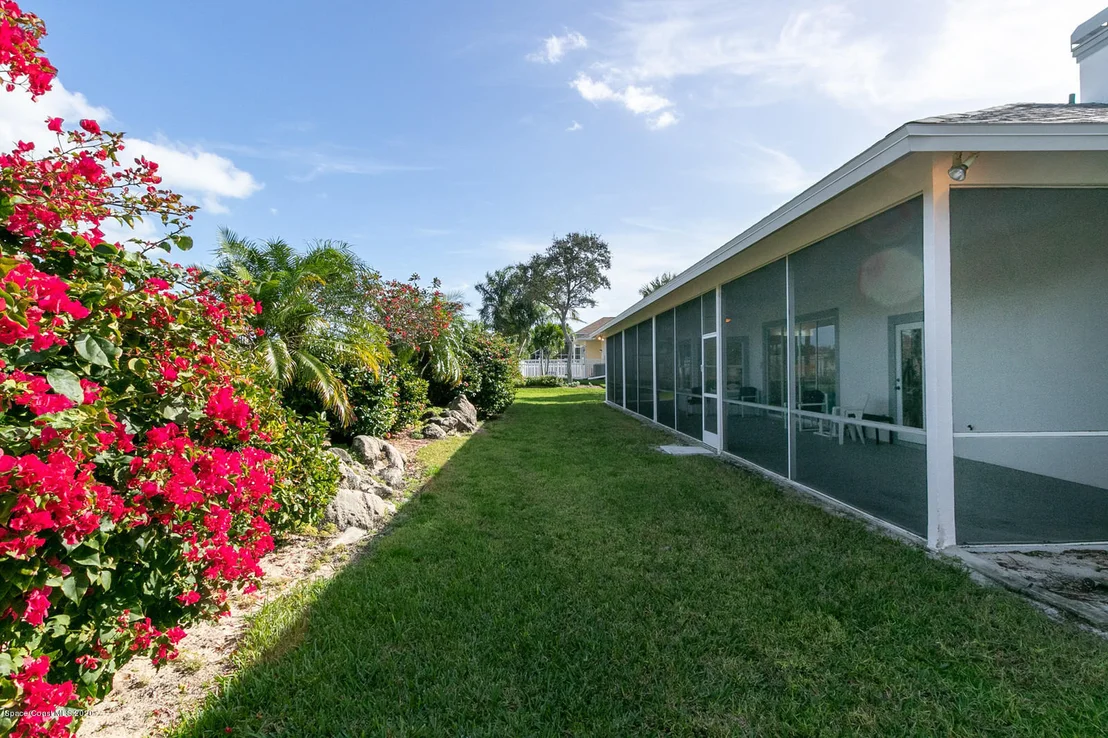 Photo of 582 Sanderling Drive