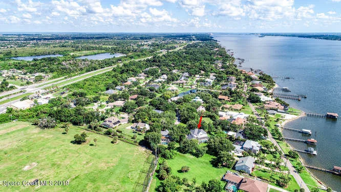 Photo of 2241 Royal Oaks Drive