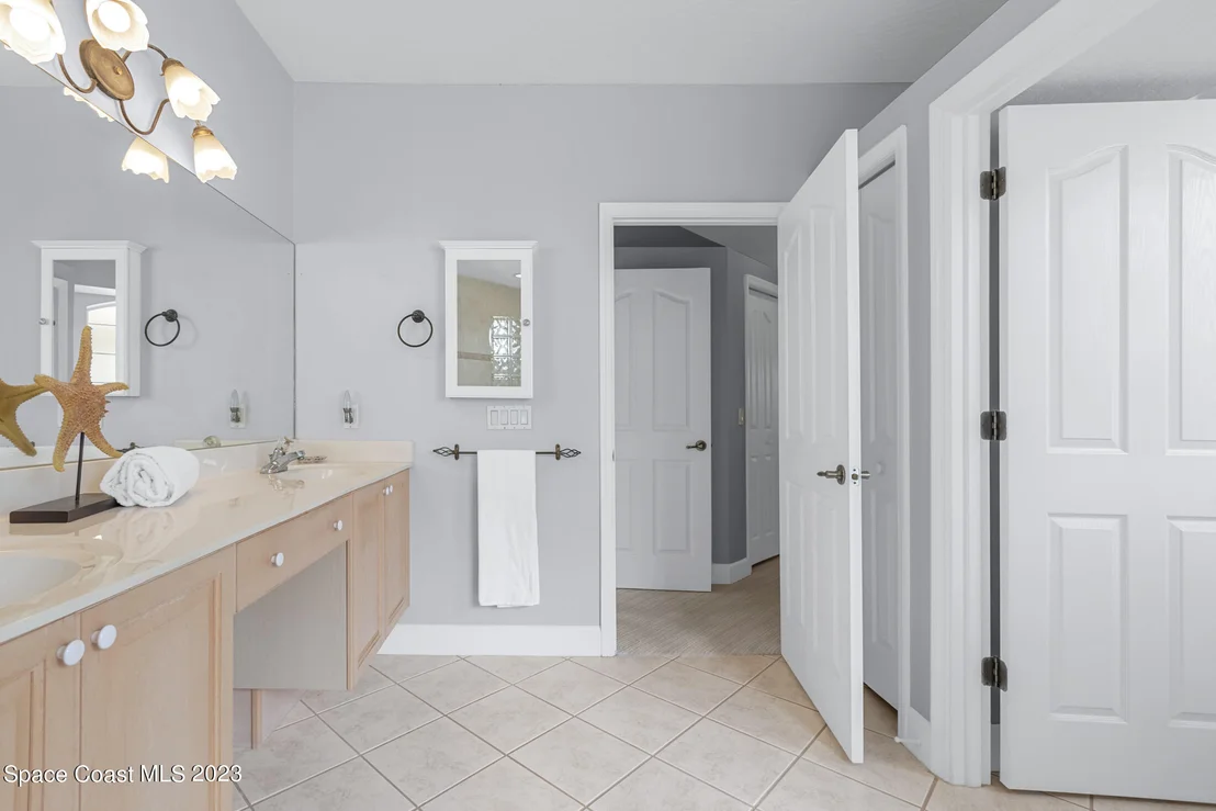 Photo of 4111 Las Cruces Way