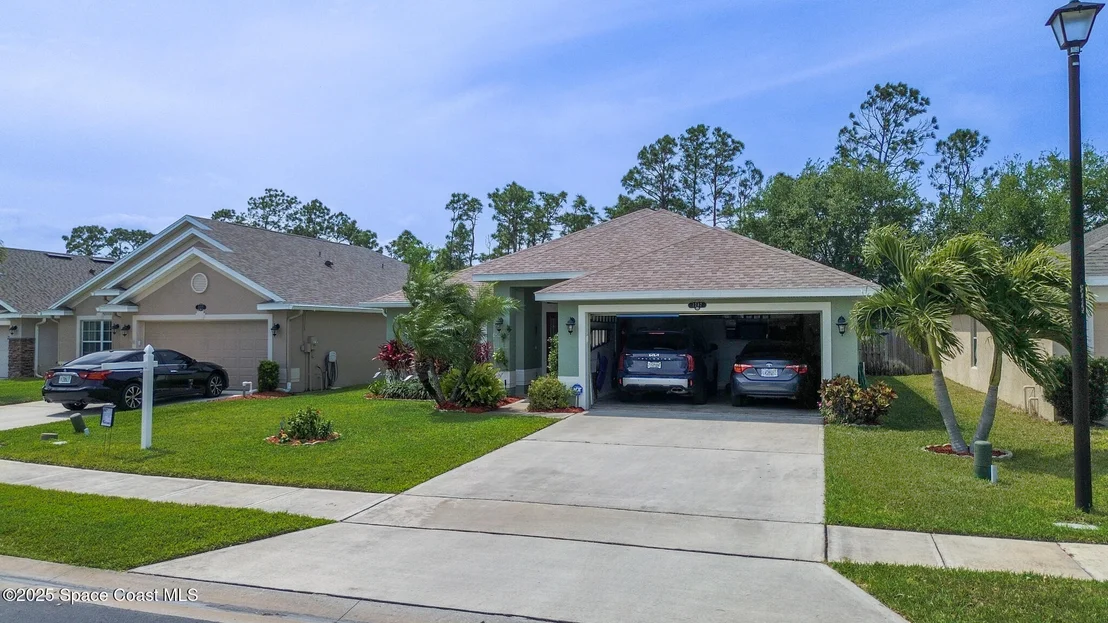 Photo of 1287 Alaqua Way