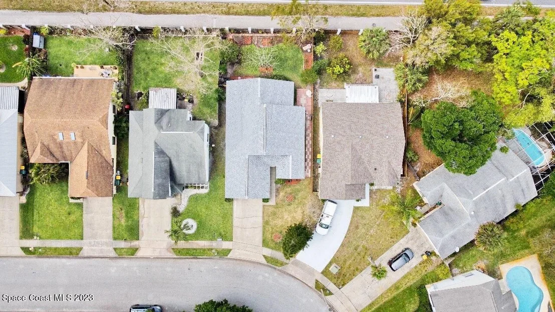 Photo of 1564 Clover Circle