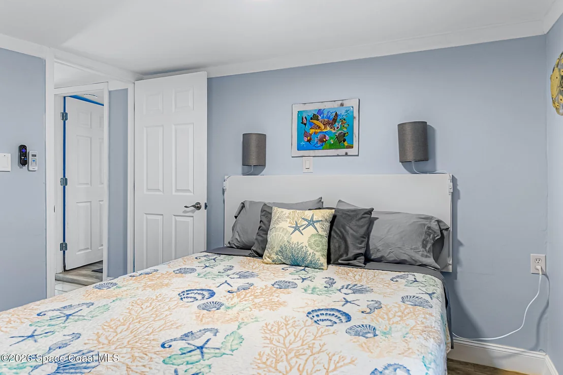 Photo of 329 Pineda Street