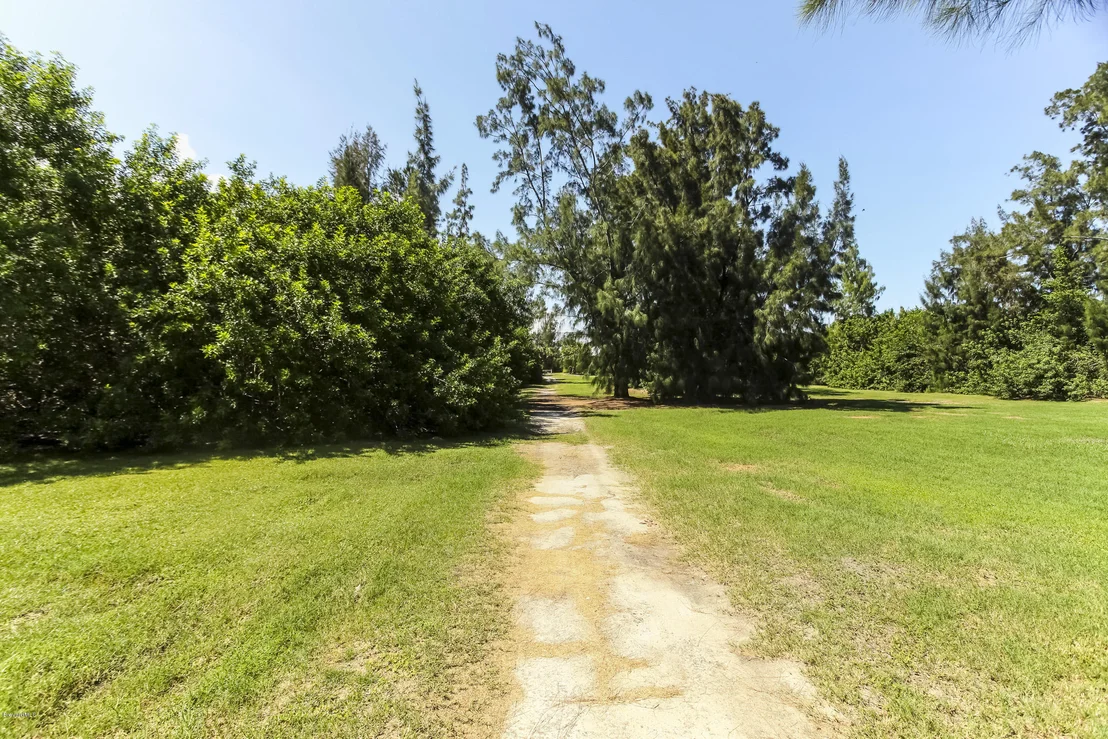 Photo of 6 Grant Island Estates