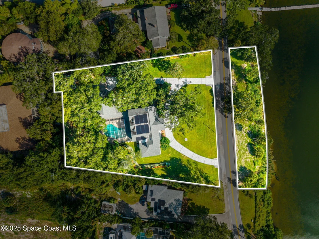 Photo of 875 N Indian River Drive