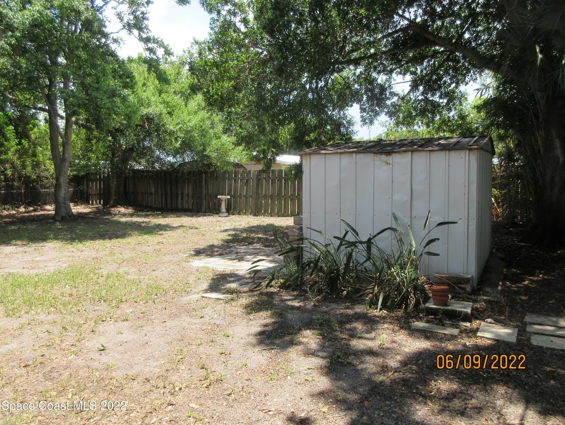 Photo of 2547 Locksley Road