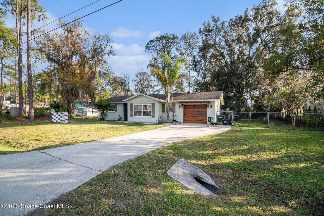 Photo of 14636 Bray Road