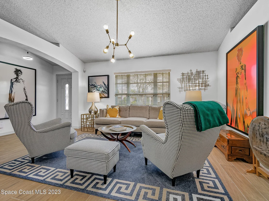 Photo of 969 Tamarind Circle