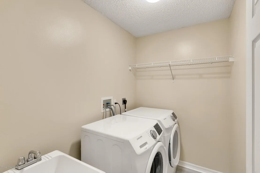 Photo of 239 Mcclain Dr