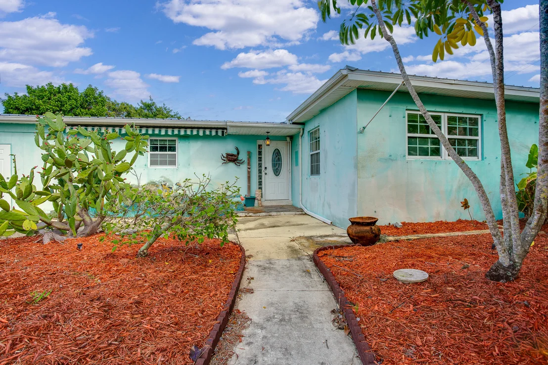 Photo of 2911 Sailfish Street NE