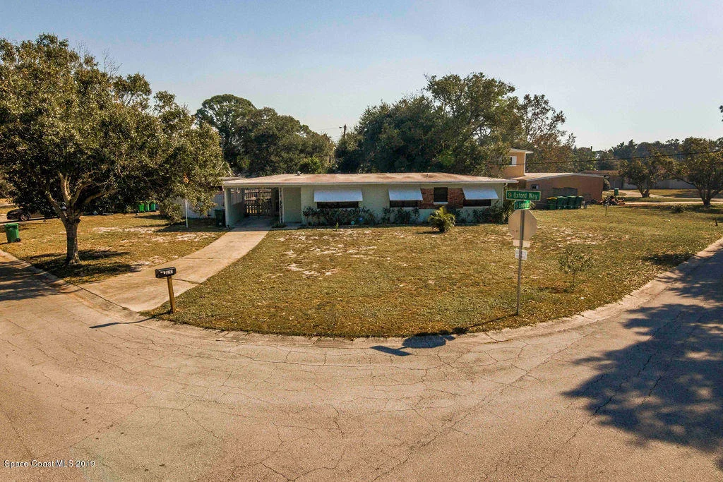 Photo of 1213 Oxford Way