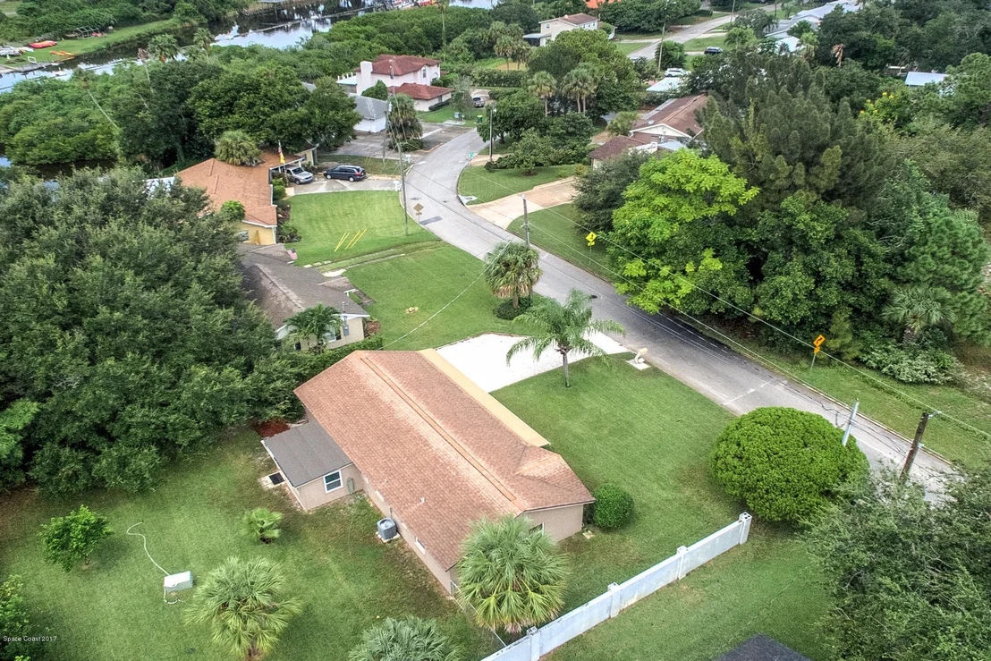 Photo of 710 Coral Drive