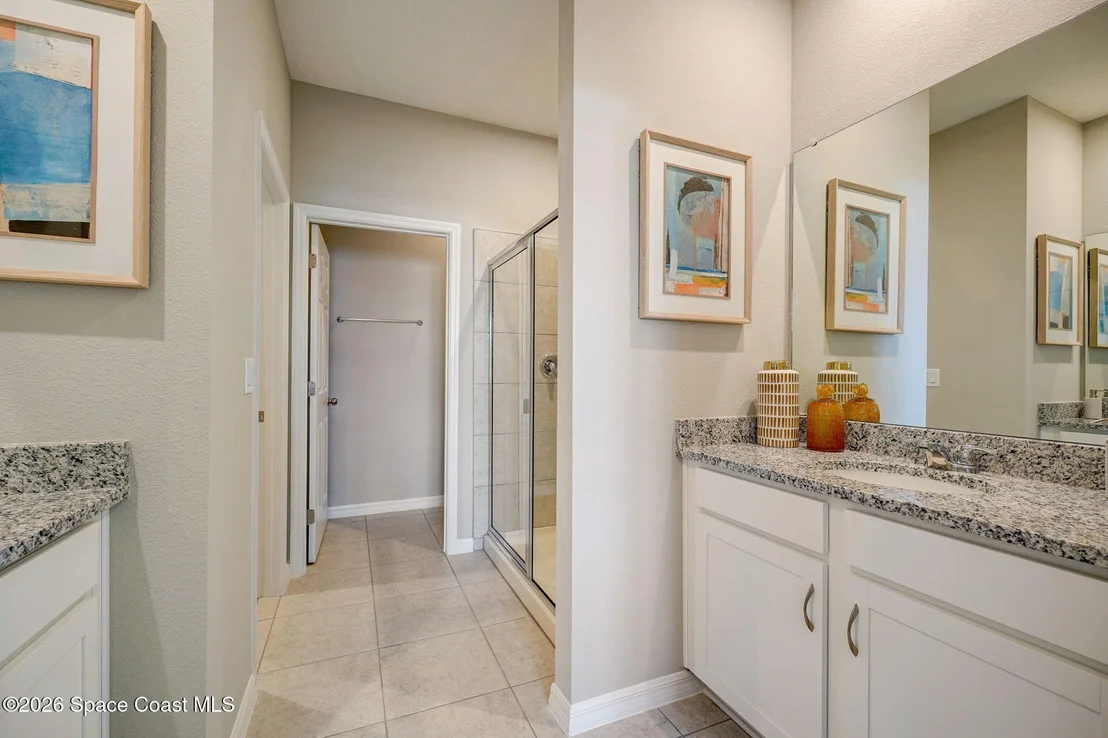 Photo of 1142 Banff Drive NE