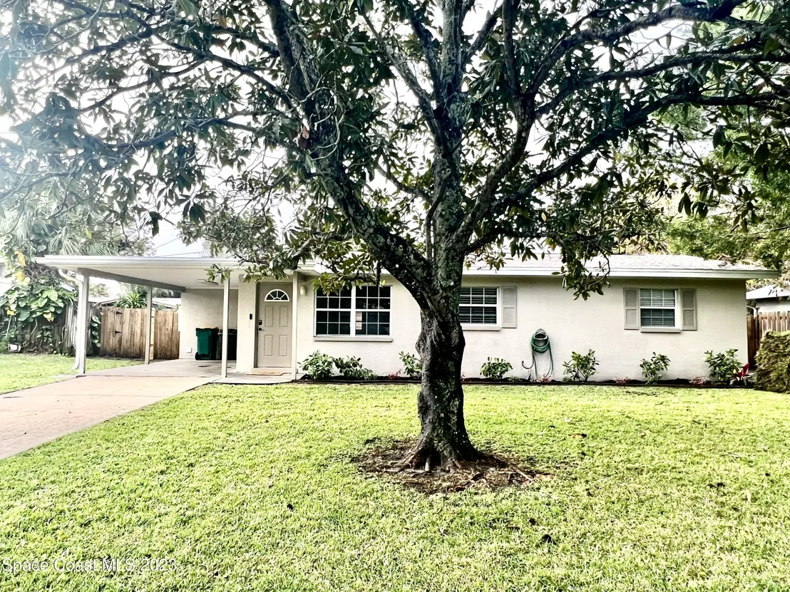 Photo of 1369 Pinewood Drive
