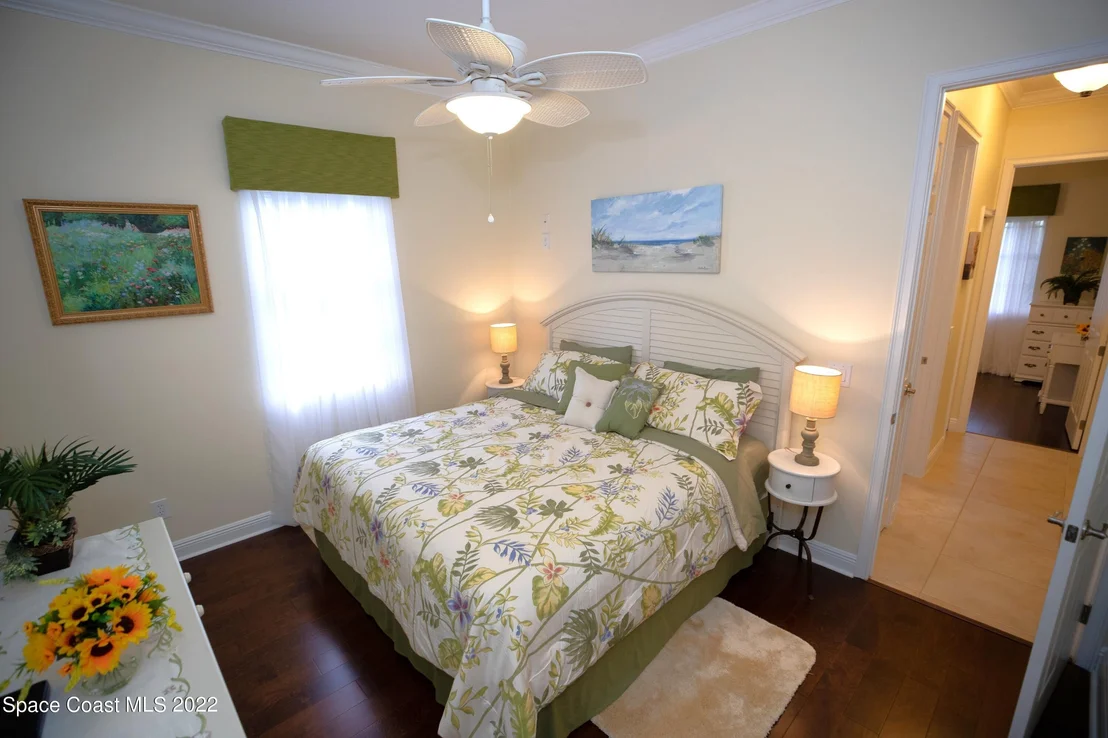 Photo of 2112 Windbrook Drive SE