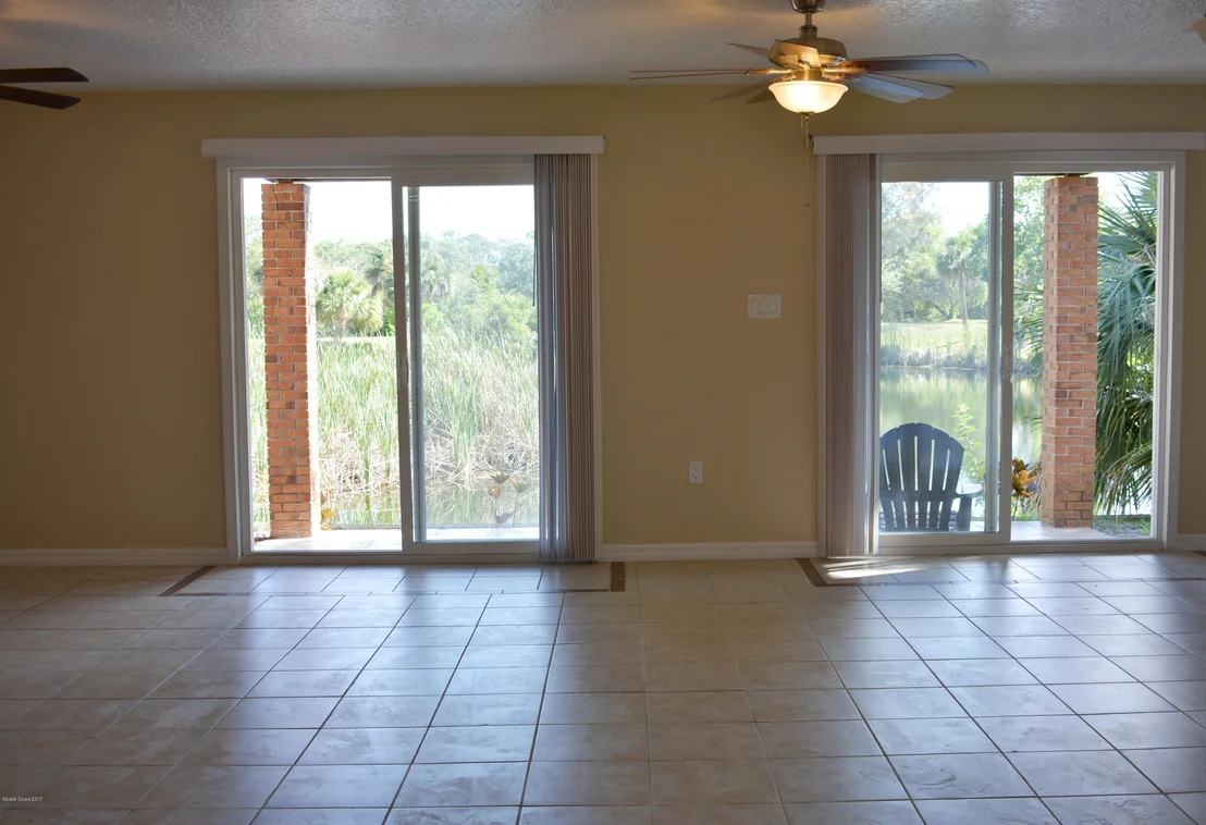 Photo of 525 Cox Road