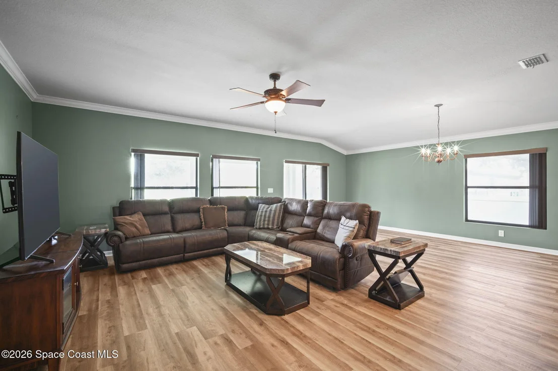 Photo of 345 Dryden Circle