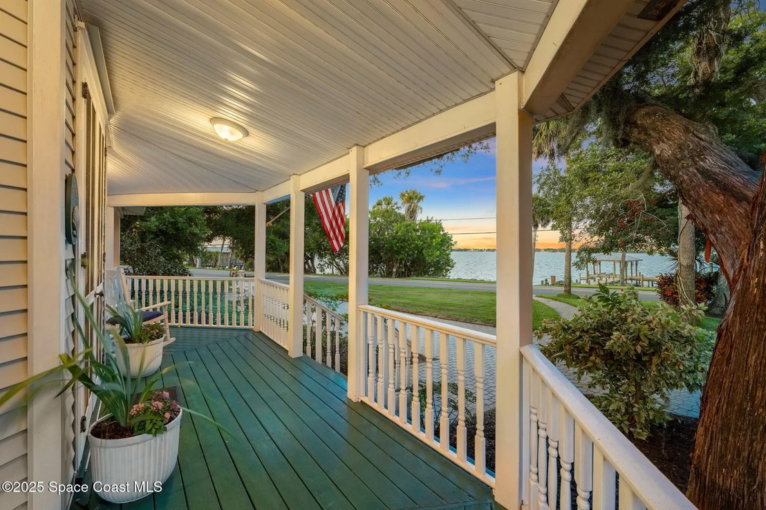 Photo of 607 Rockledge Drive