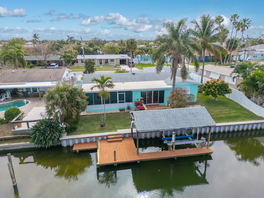 Photo of 453 Penguin Drive