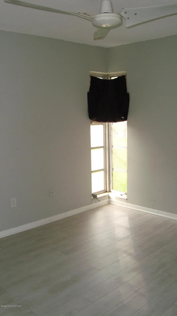 Photo of 854 Angle Street NE