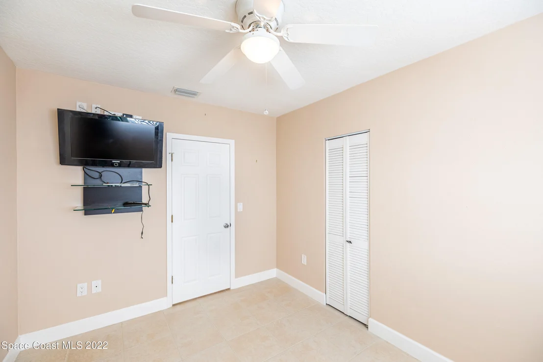 Photo of 1609 Hedrick Drive