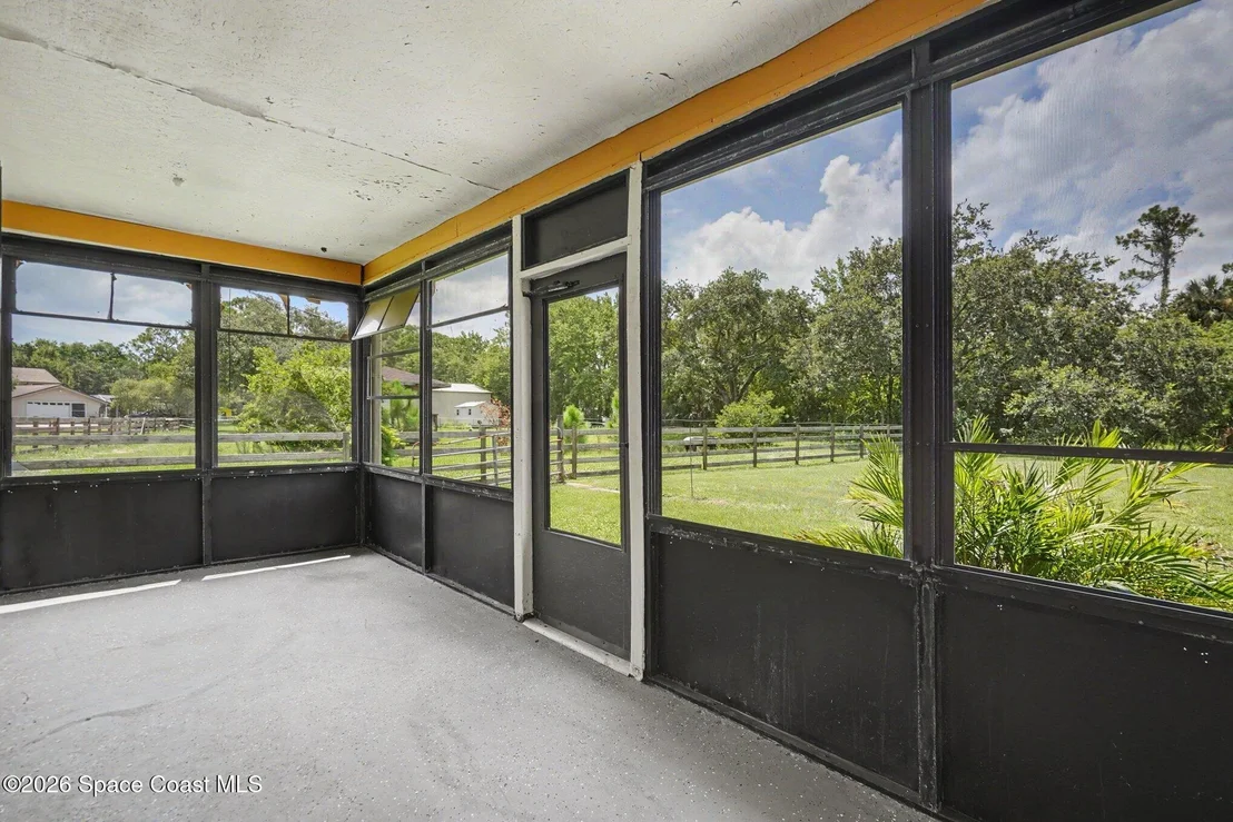 Photo of 4457 Parkway Drive