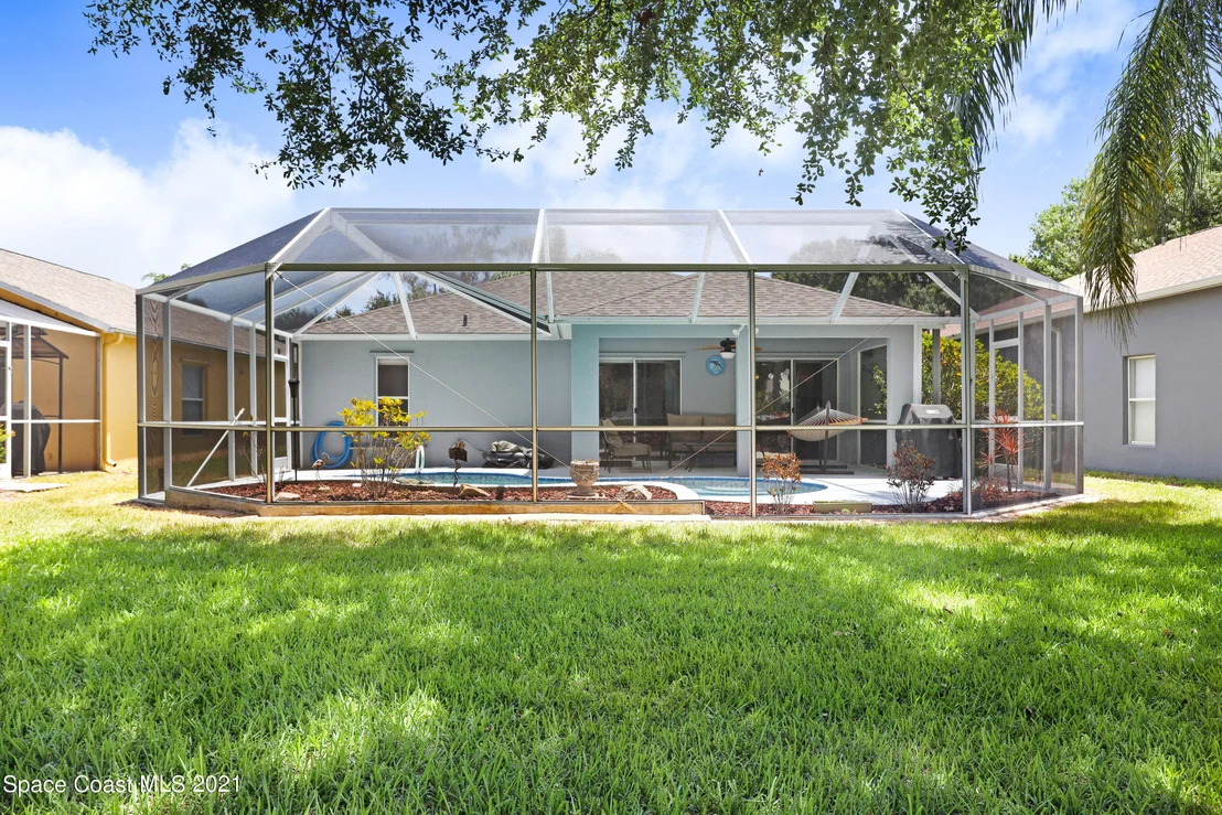 Photo of 865 Villa Drive