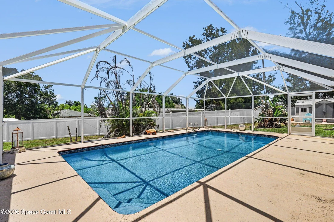 Photo of 1178 Abbey Circle NE