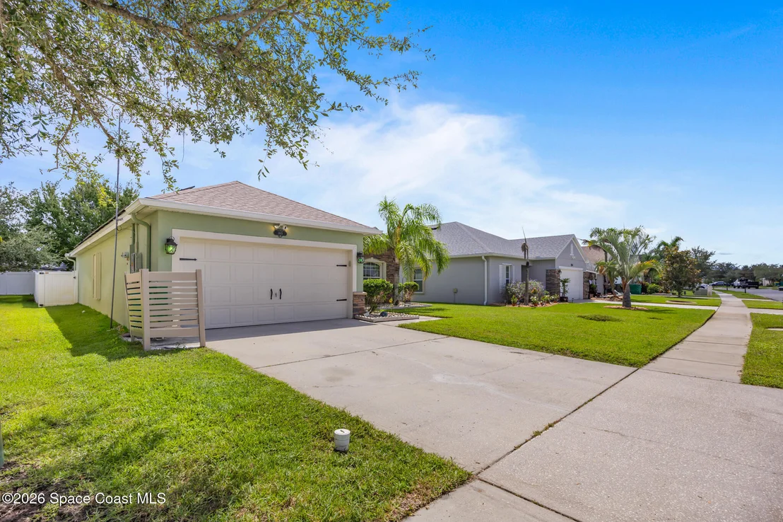 Photo of 1465 Litchfield Drive