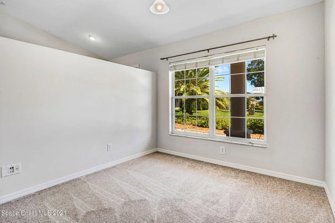 Photo of 474 Brown Avenue