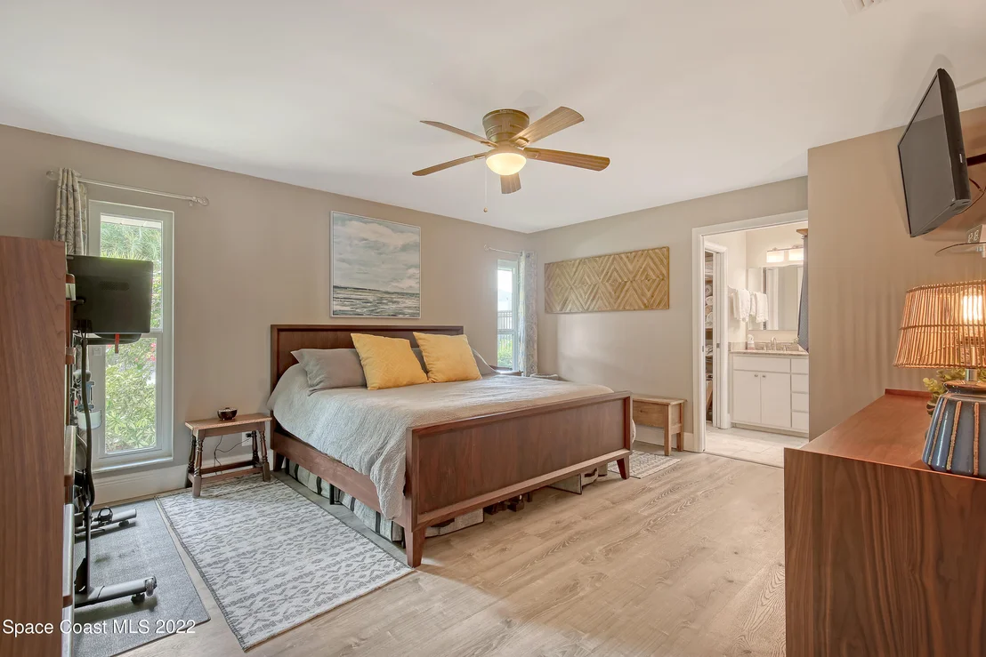 Photo of 400 Mosswood Boulevard