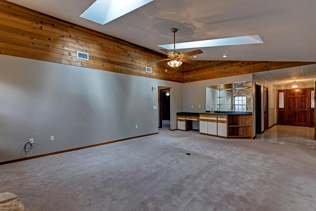 Photo of 1380 Friday Road
