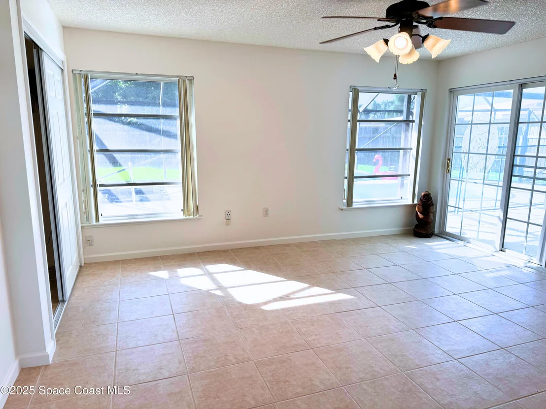 Photo of 957 Waialae Circle NE