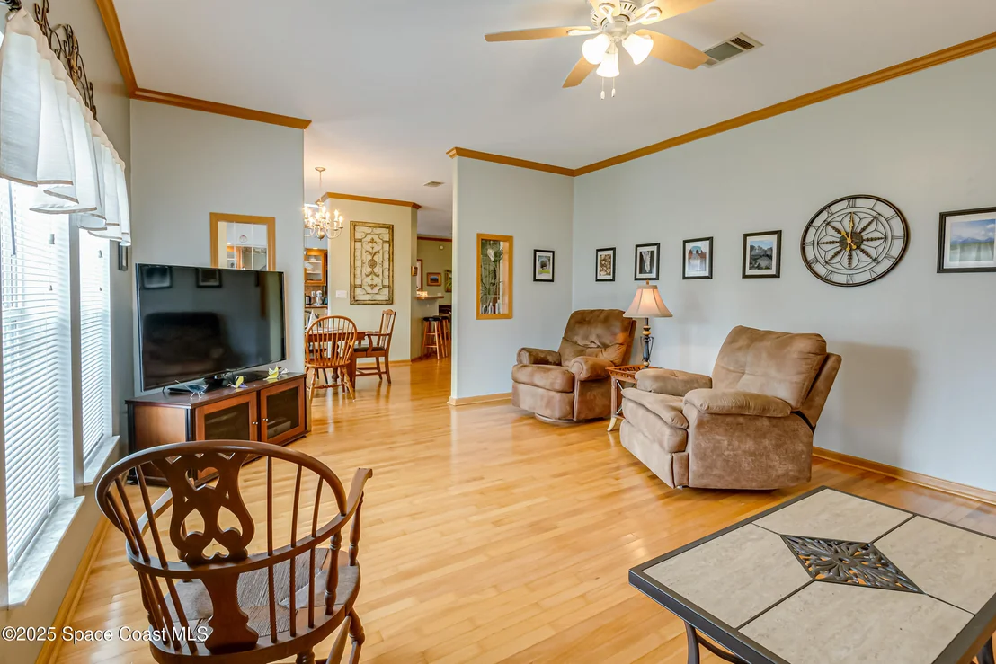 Photo of Unit 184 at 694 Outer Drive
