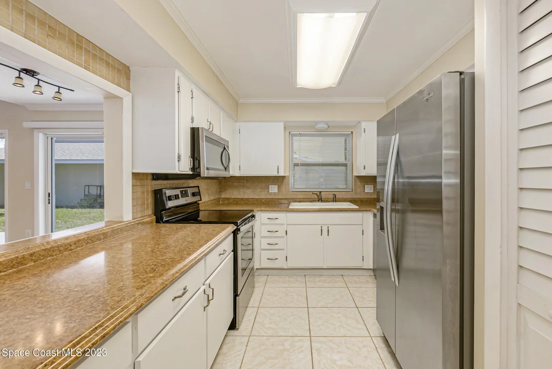 Photo of 365 Mission Oak Drive