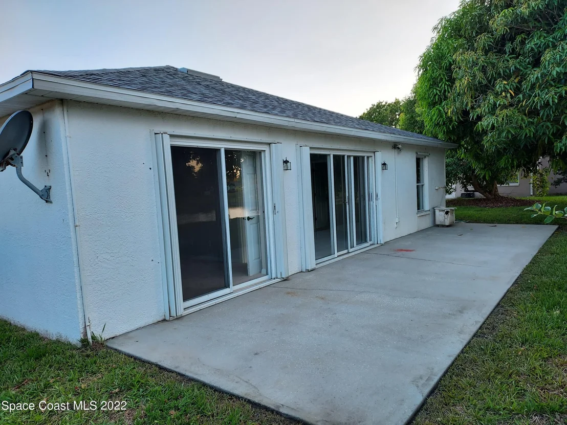 Photo of 941 Bimini Avenue