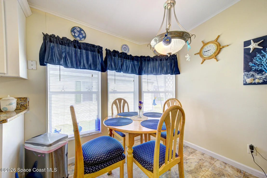 Photo of 385 Outer Drive