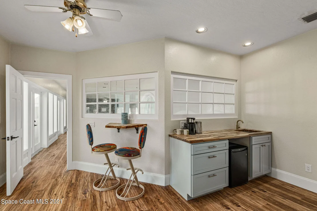 Photo of 472 Peregrine Drive