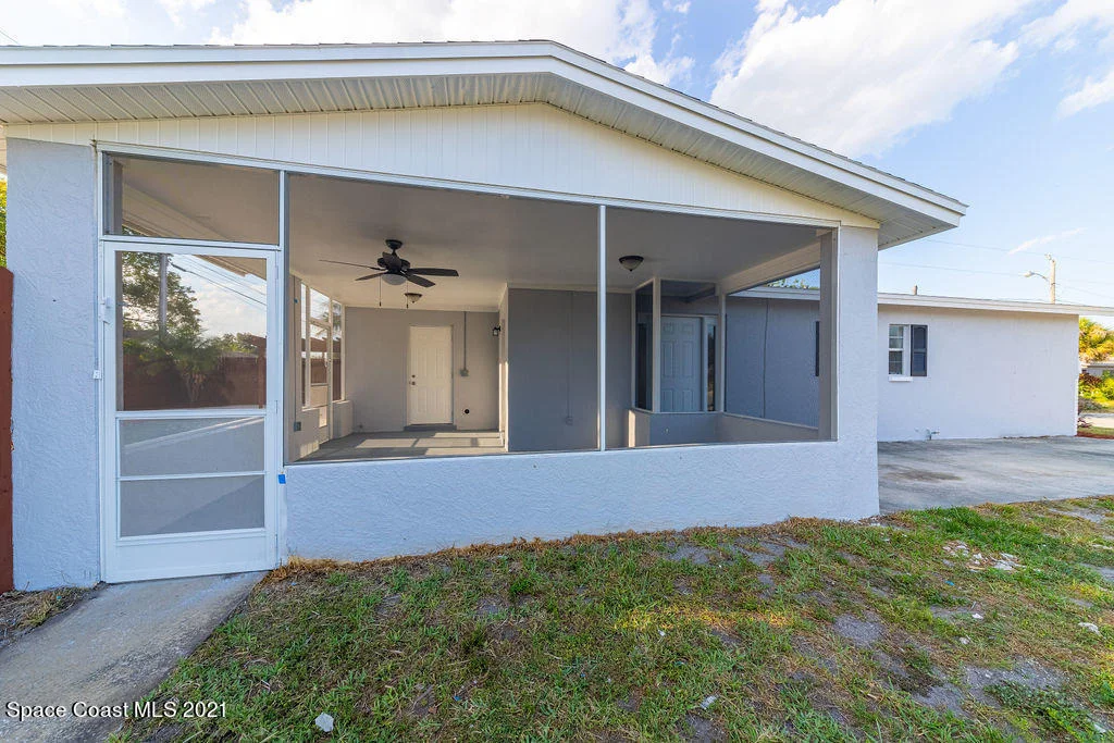 Photo of 654 Teak Drive