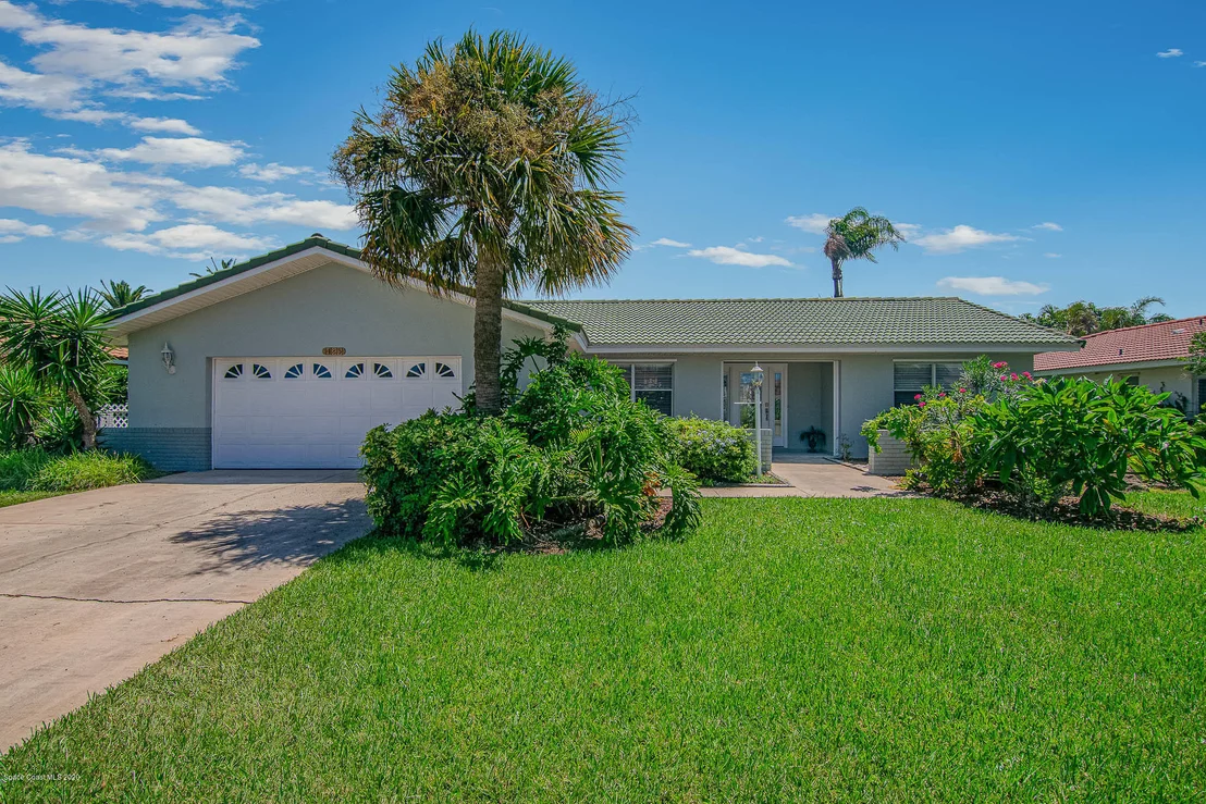 Photo of 485 Red Sail Way