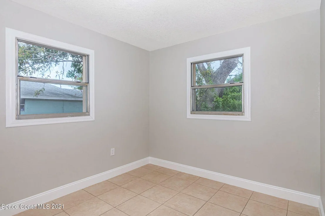 Photo of 2214 Warwick Road