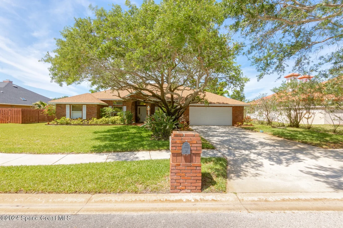 Photo of 410 Oriole Lane