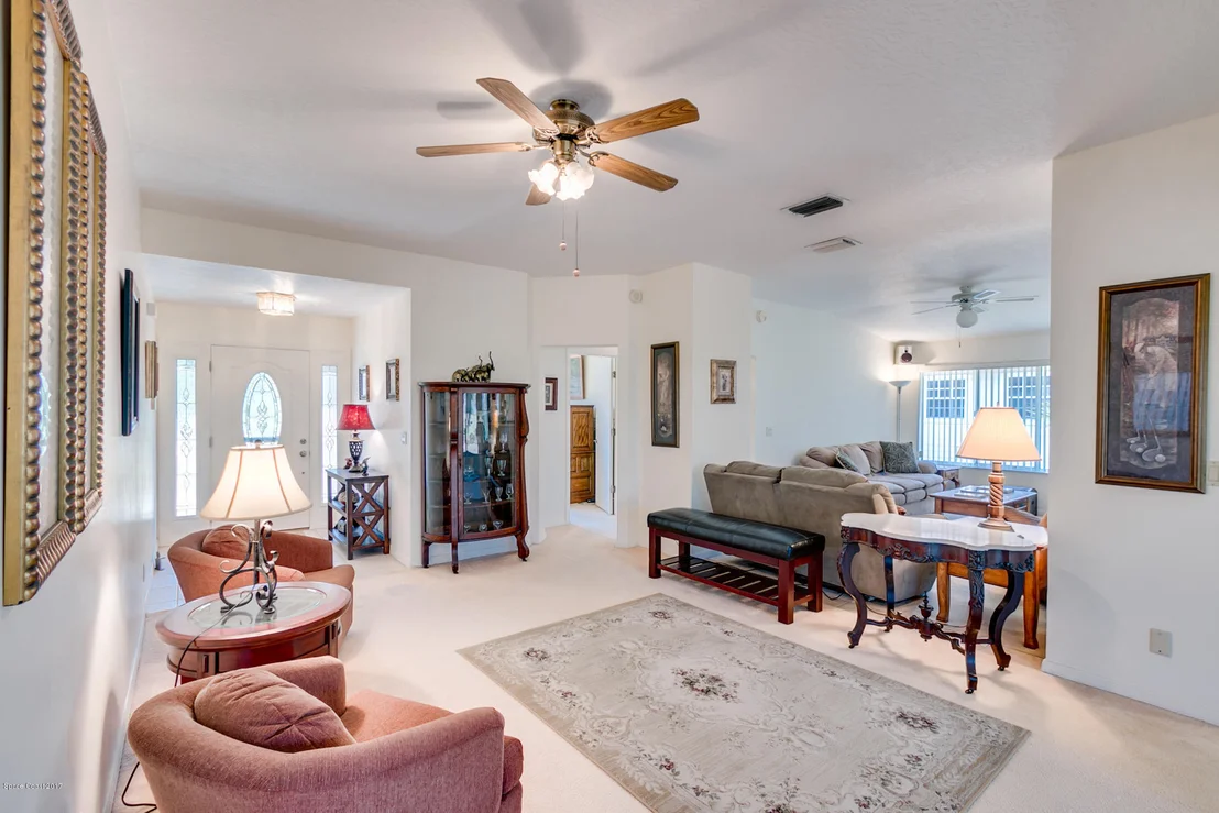 Photo of 1415 California Drive