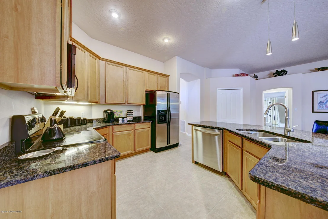 Photo of 4668 Alamanda Drive