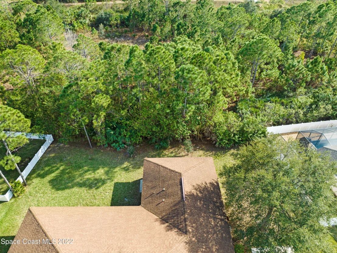Photo of 2185 SE Windbrook Drive SE